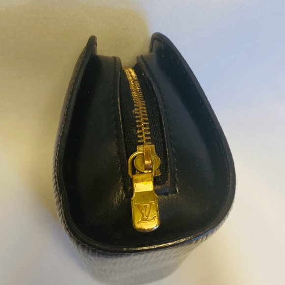 BLACK EPI COSMETIC POUCH - Picture 2 of 10